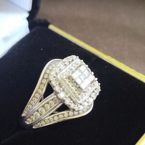 Diamond Cluster White Gold